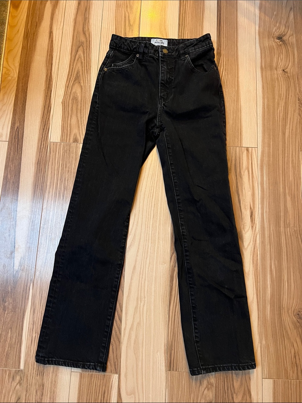 Rolla’s original high rise straight black jeans